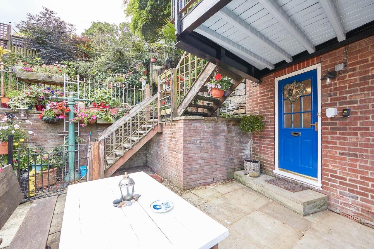 Host & Stay - Abbey View Cottage Уитби Екстериор снимка